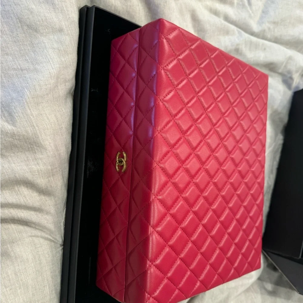 Mini Chanel - Picture 5 of 11